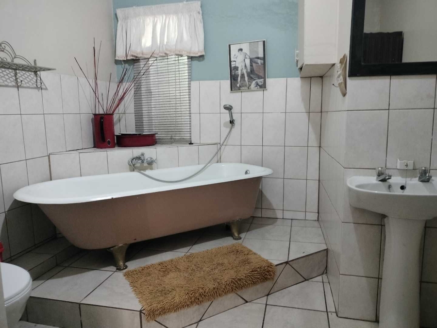 Commercial Property for Sale in Universitas Free State